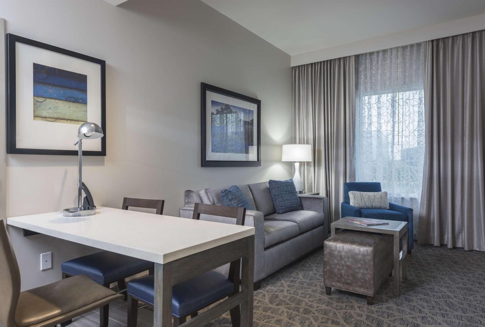 Embassy Suites By Hilton דה וודלנדס מראה חיצוני תמונה