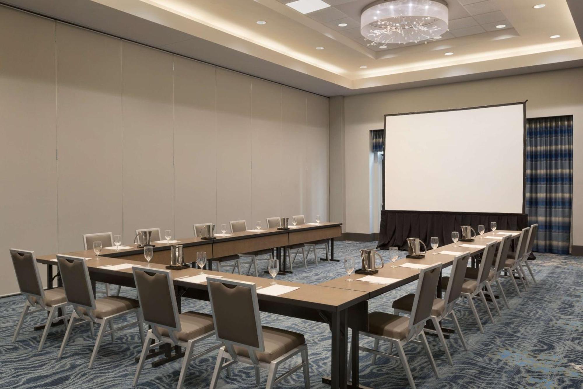 Embassy Suites By Hilton דה וודלנדס מראה חיצוני תמונה