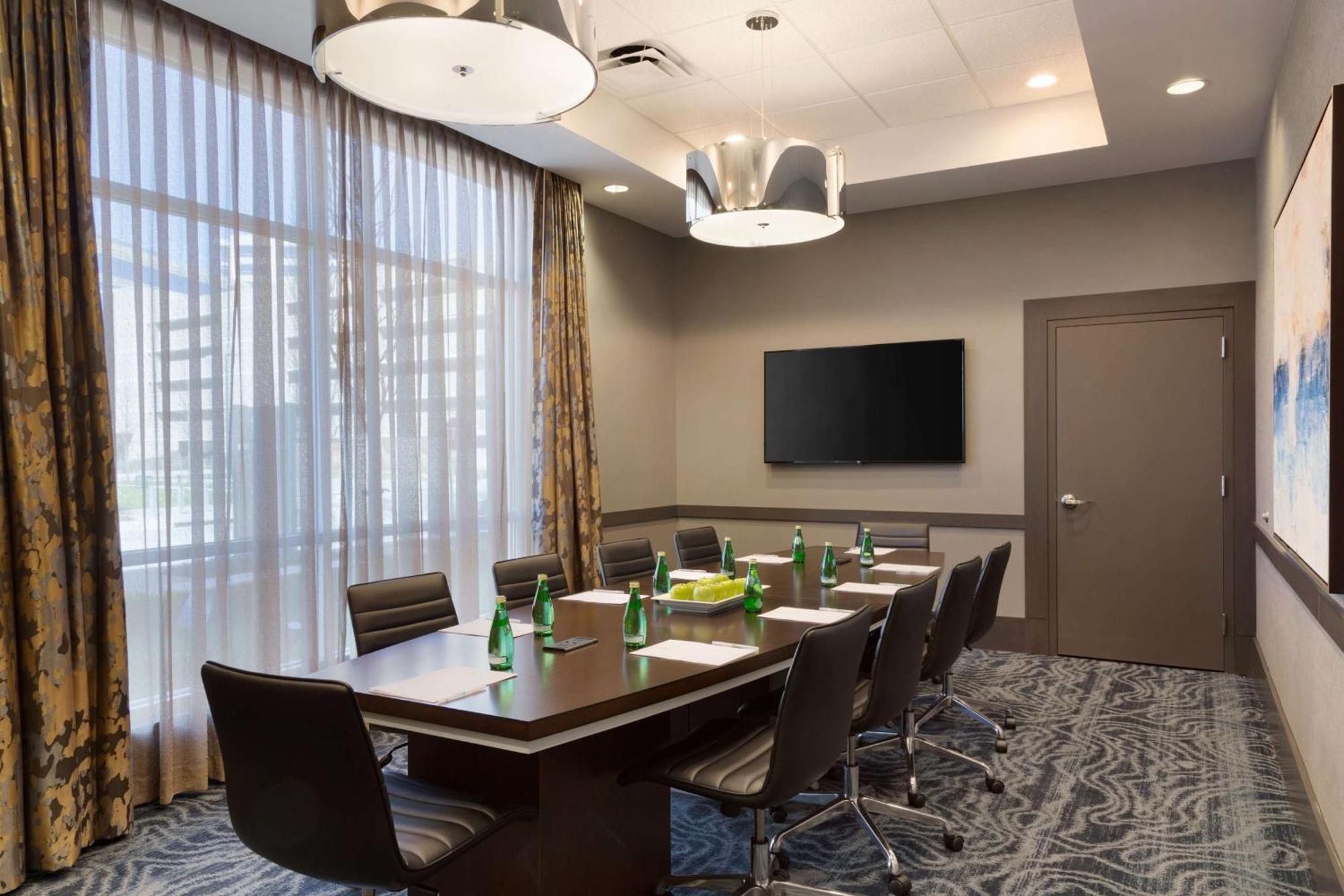 Embassy Suites By Hilton דה וודלנדס מראה חיצוני תמונה